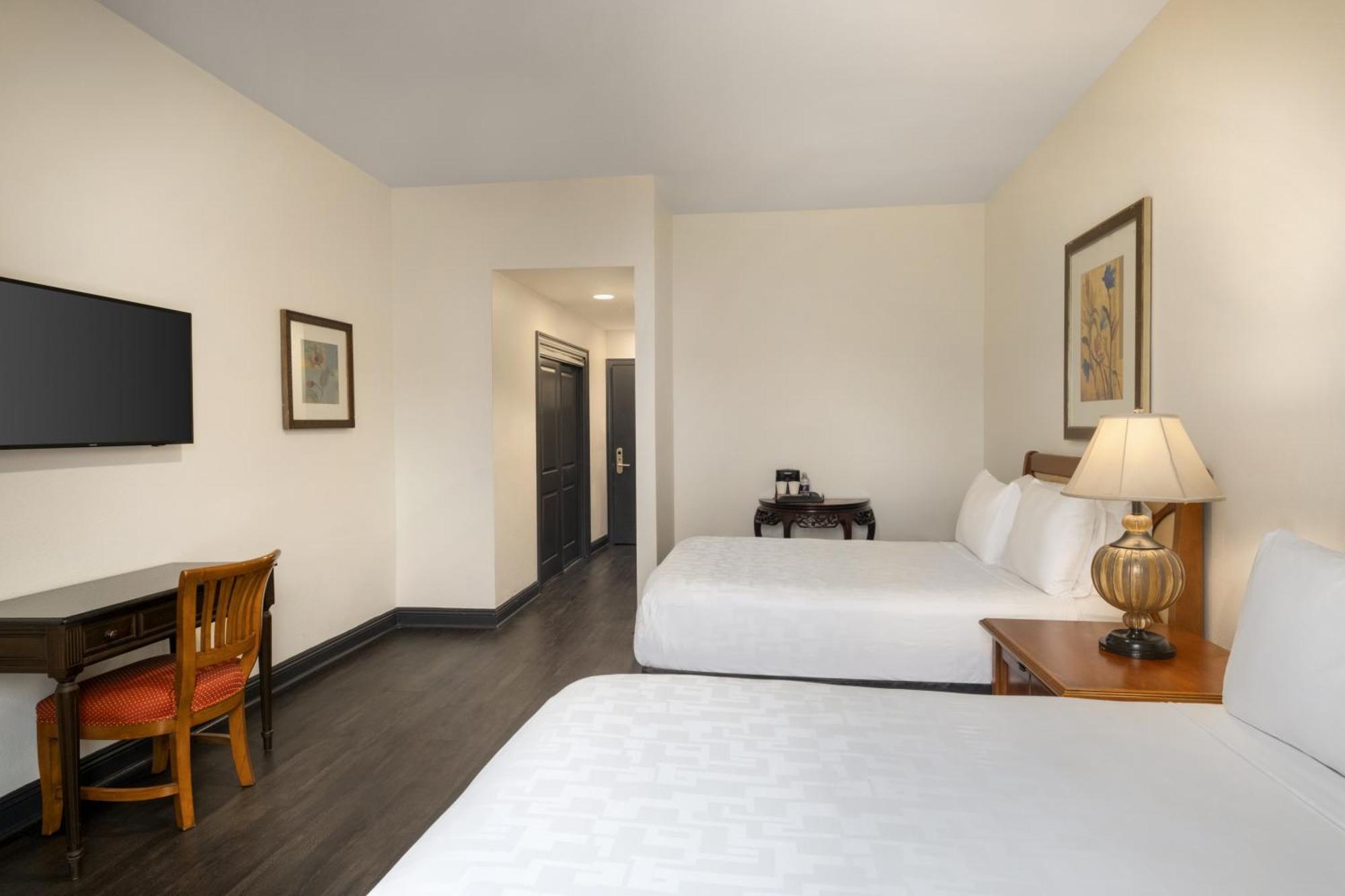 Hotel Le Richelieu in the French Quarter New Orleans Exterior foto