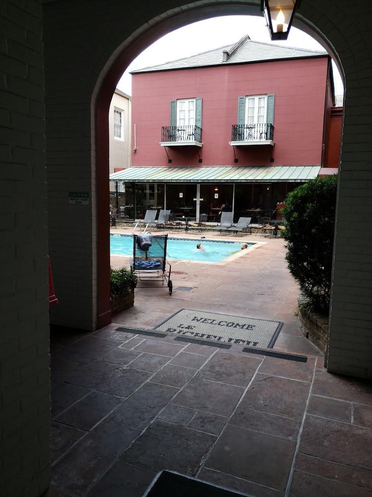Hotel Le Richelieu in the French Quarter New Orleans Exterior foto